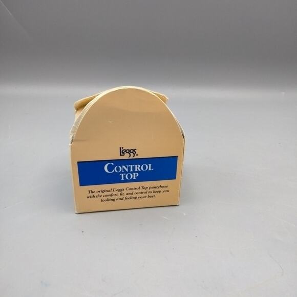 vintage L'Eggs Sheer Control Top Size Q Off White Sheer Toe Sealed USA - Picture 2 of 5
